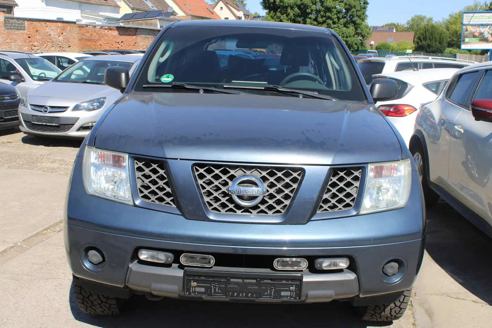 Nissan Pathfinder 2.5 dCi Comfort Grau - 2