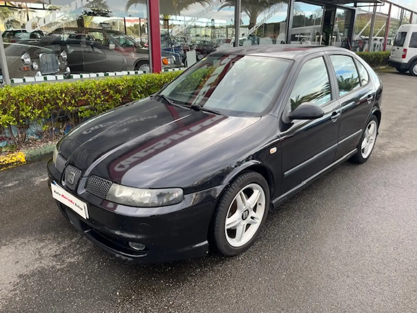 SEAT Leon 1.9TDI Sports Limited Schwarz - 1
