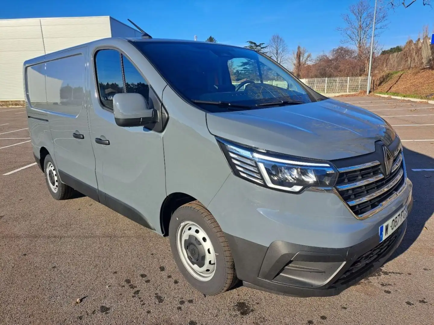 Renault Trafic FOURGON L1H1 3T BLUE DCI 150 AUTO BVA9 RED EDITION Gris - 1