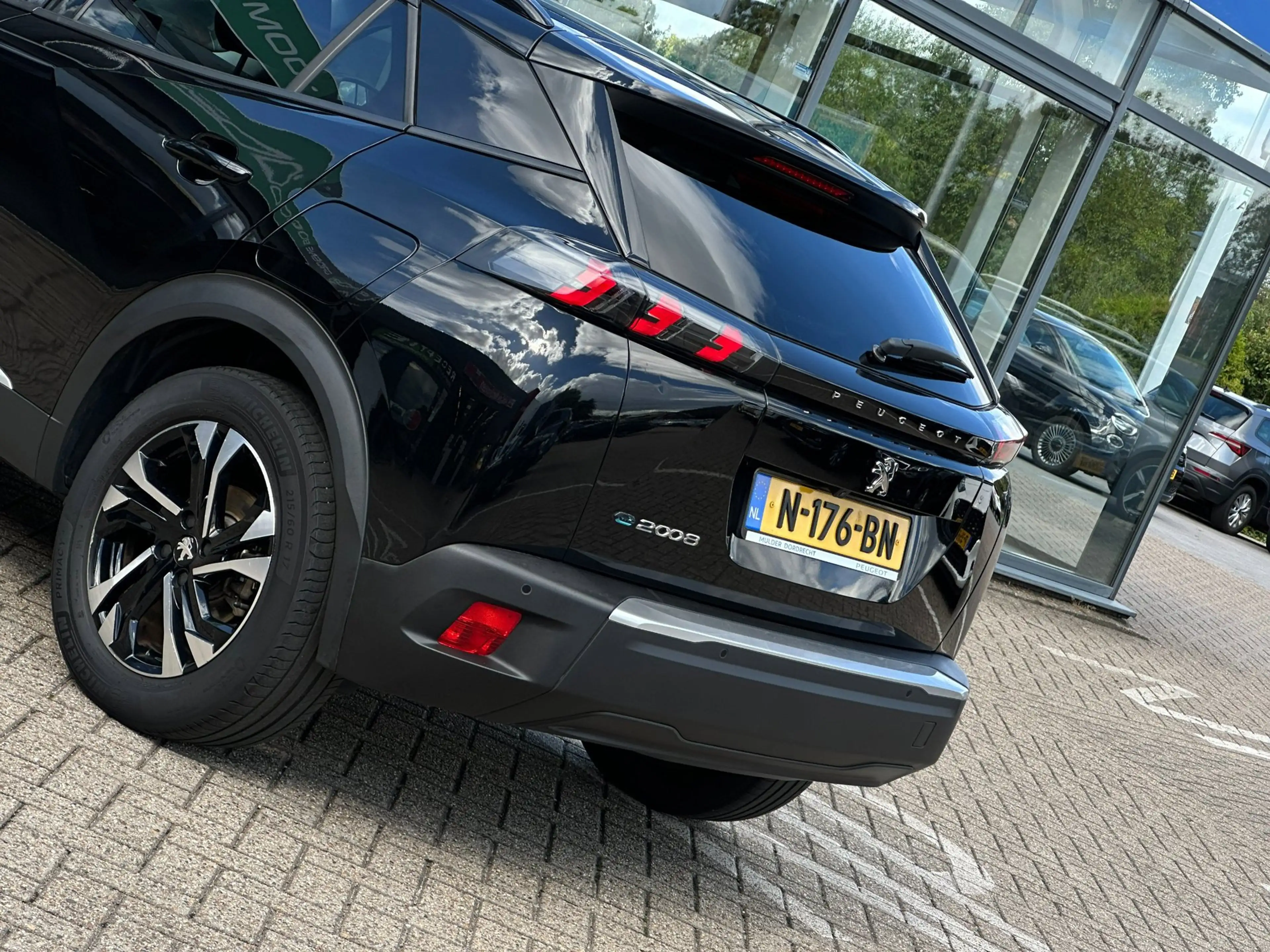Peugeot e-2008 EV Blue Lease Allure 50 kWh/1STE EG/NAVI/CAMERA/NL — photo 9