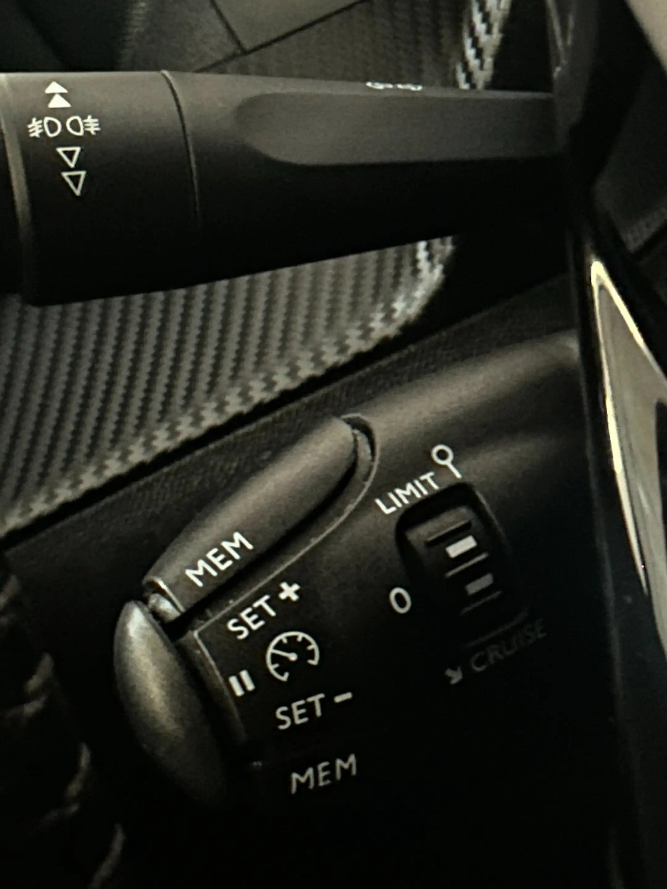 Peugeot e-2008 EV Blue Lease Allure 50 kWh/1STE EG/NAVI/CAMERA/NL — photo 23
