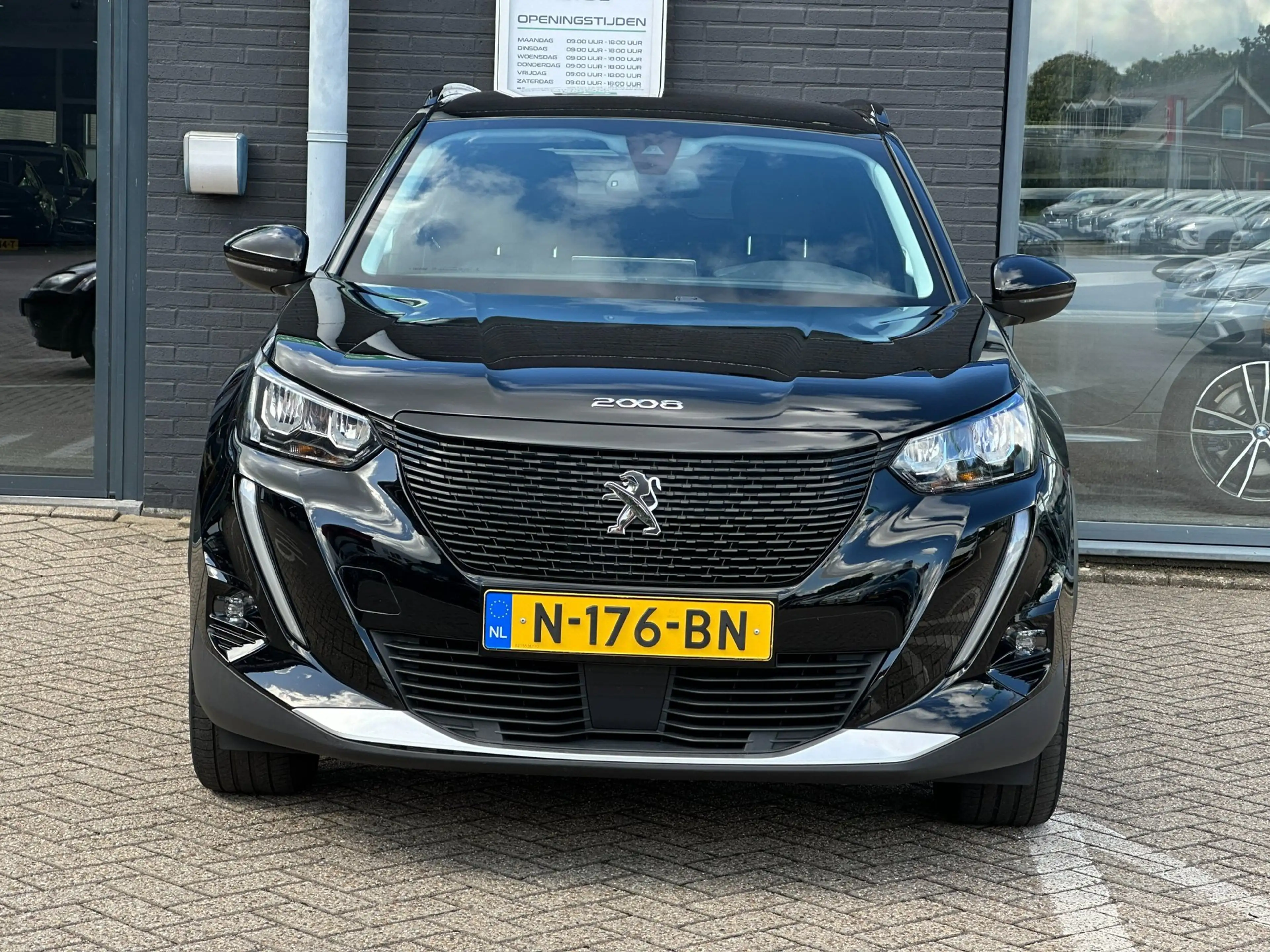 Peugeot e-2008 EV Blue Lease Allure 50 kWh/1STE EG/NAVI/CAMERA/NL — photo 4