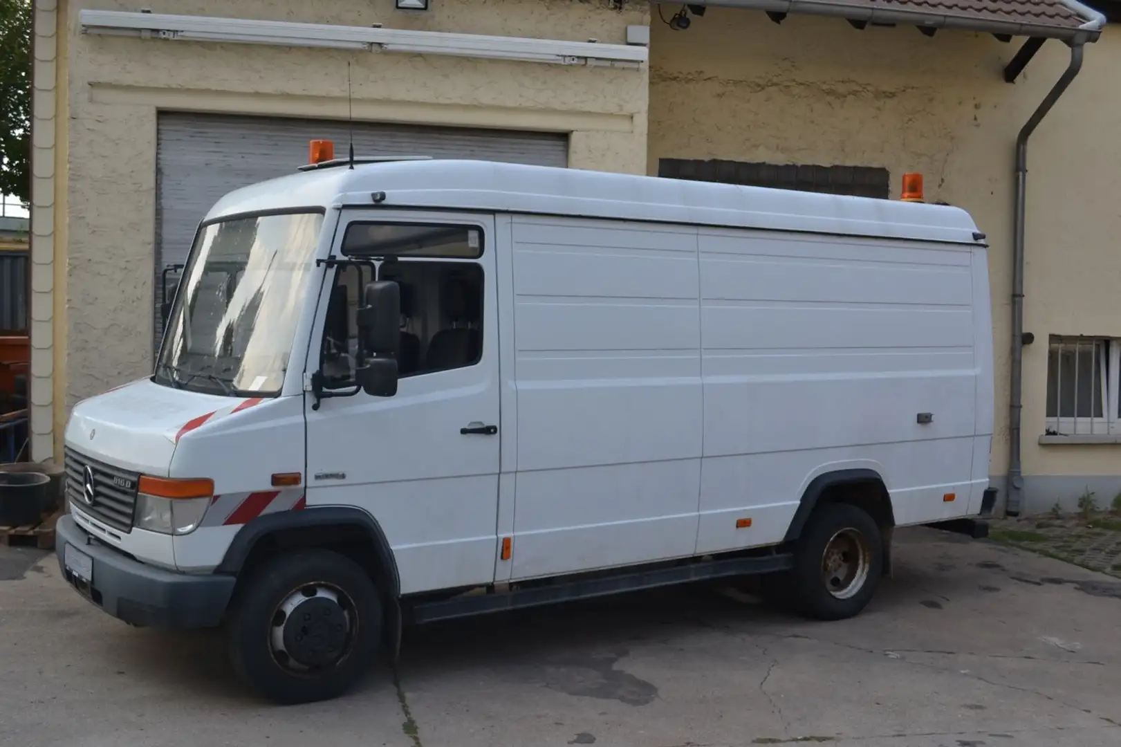 Mercedes-Benz 816 Vario 1.Hand 42tkm Werkstattwagen Wit - 1