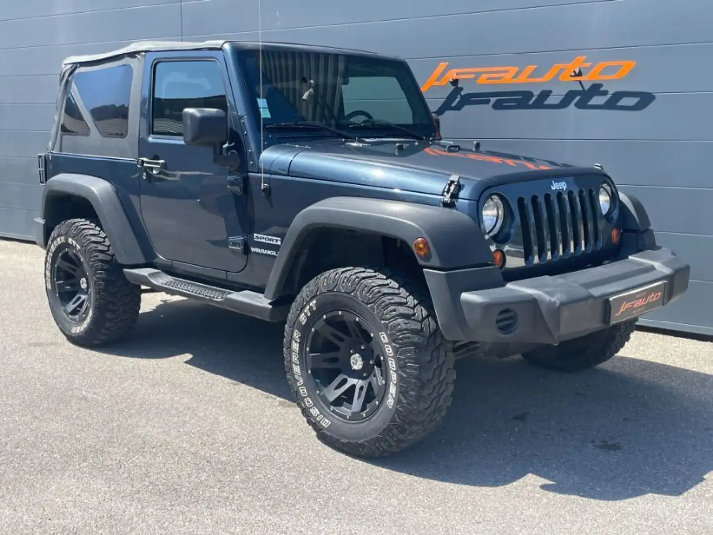 Jeep Wrangler 3.8 L V6 3 PORTES BACHE Bleu - 1