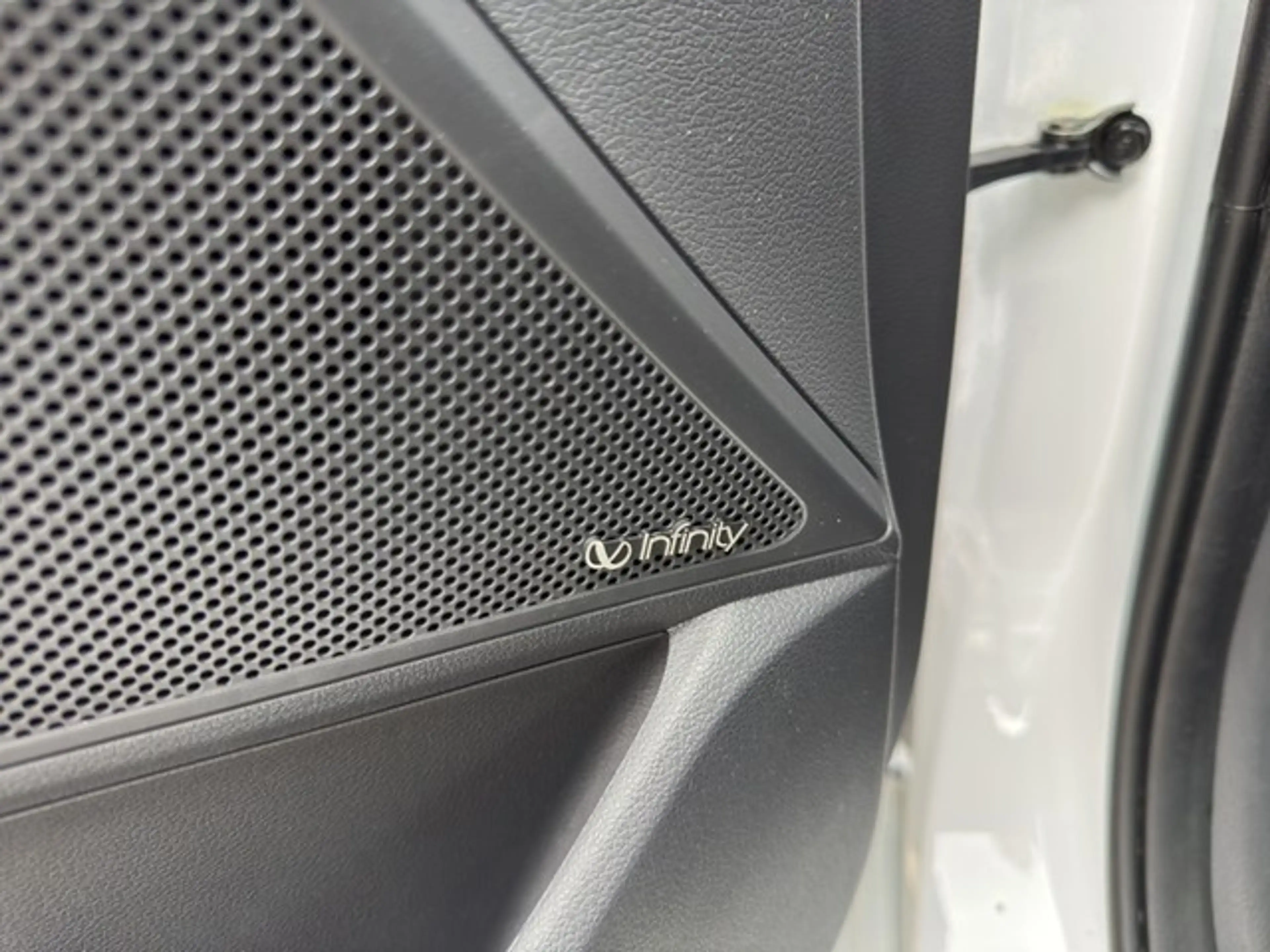 Hyundai IONIQ (2016->) — photo 14