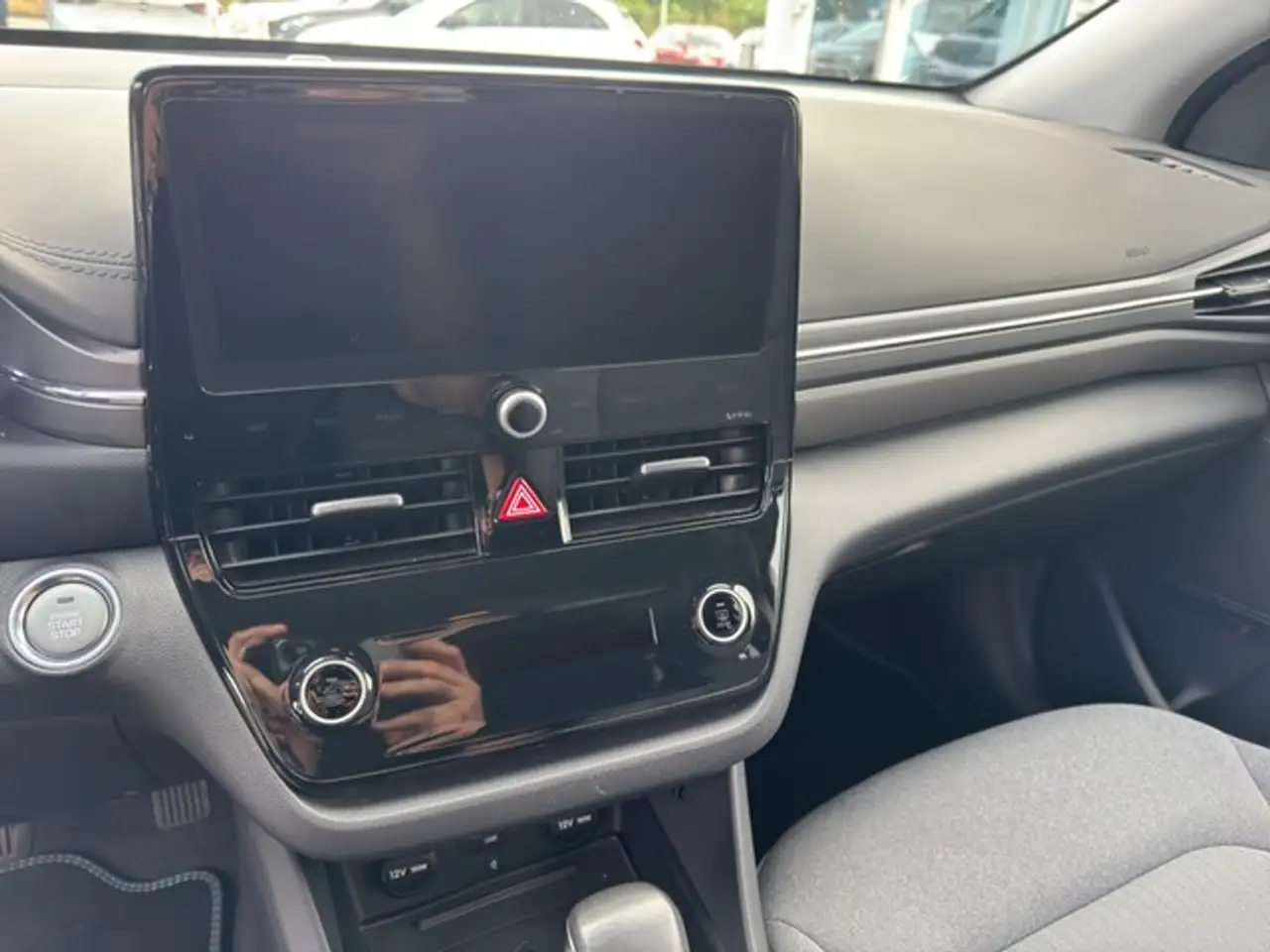 Hyundai Ioniq, миниатюра 12
