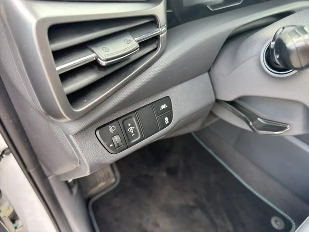 Hyundai Ioniq, миниатюра 16