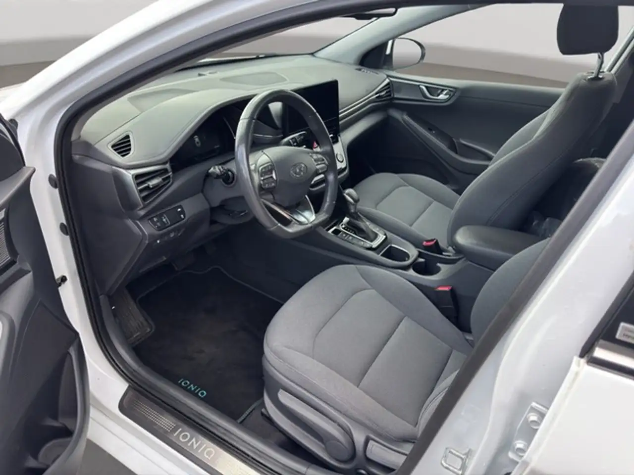 Hyundai Ioniq, миниатюра 9