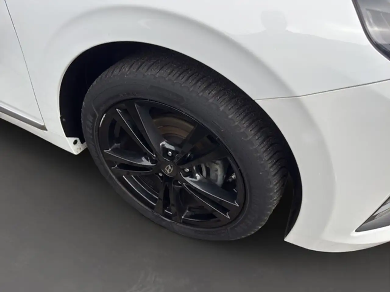 Hyundai Ioniq, миниатюра 8