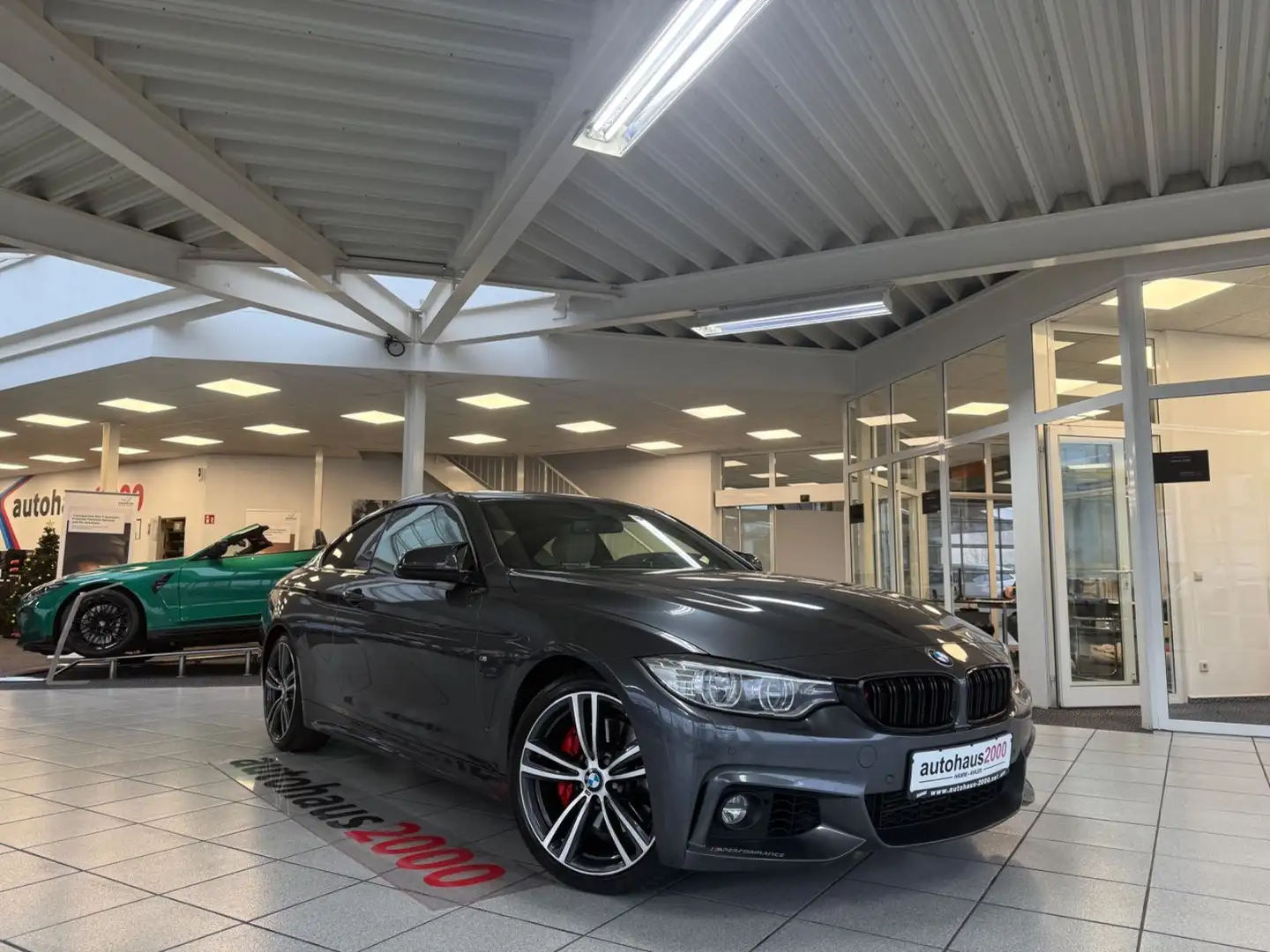BMW 435 i Coupe M Sportpaket AUT./LED/HUD/CAM/H&K Grau - 1