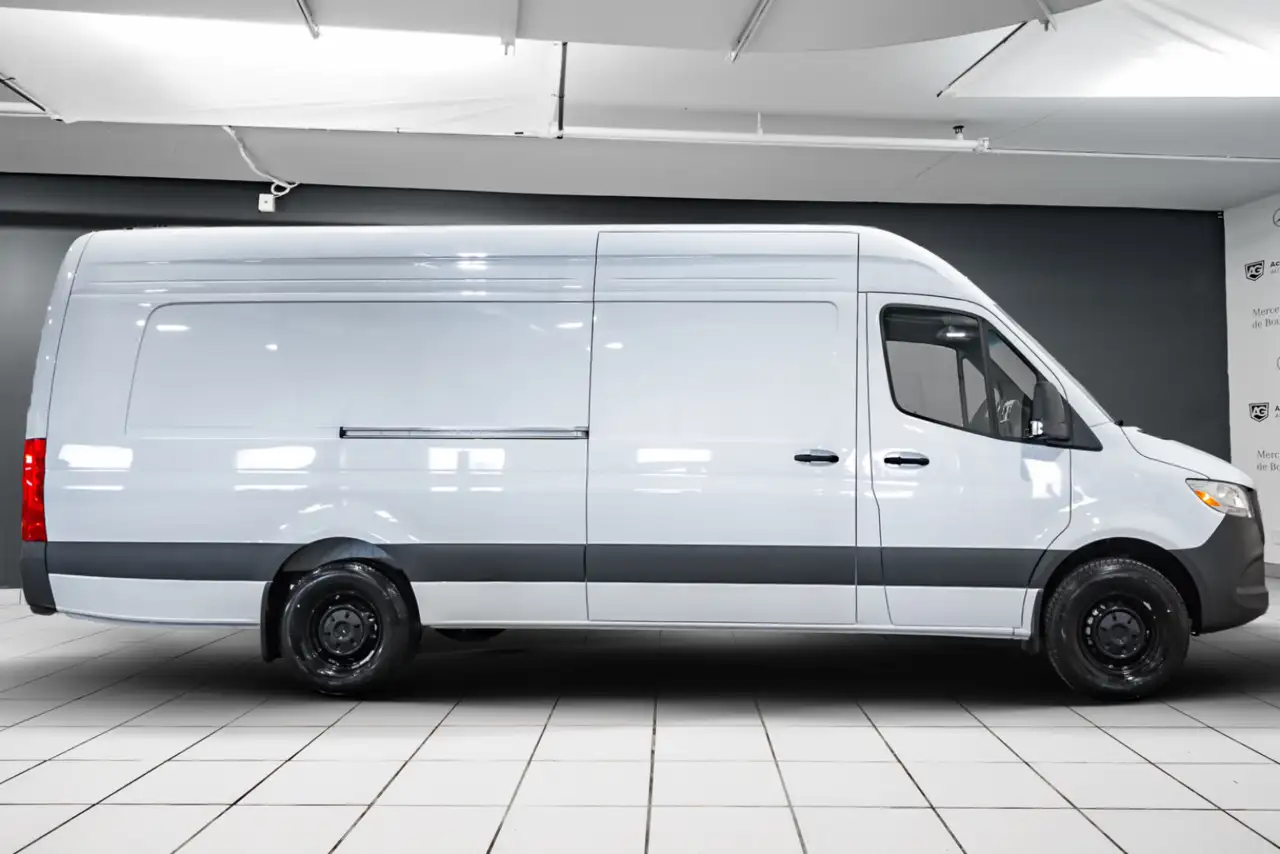 Mercedes-Benz Sprinter снимка Mercedes-Benz Sprinter
