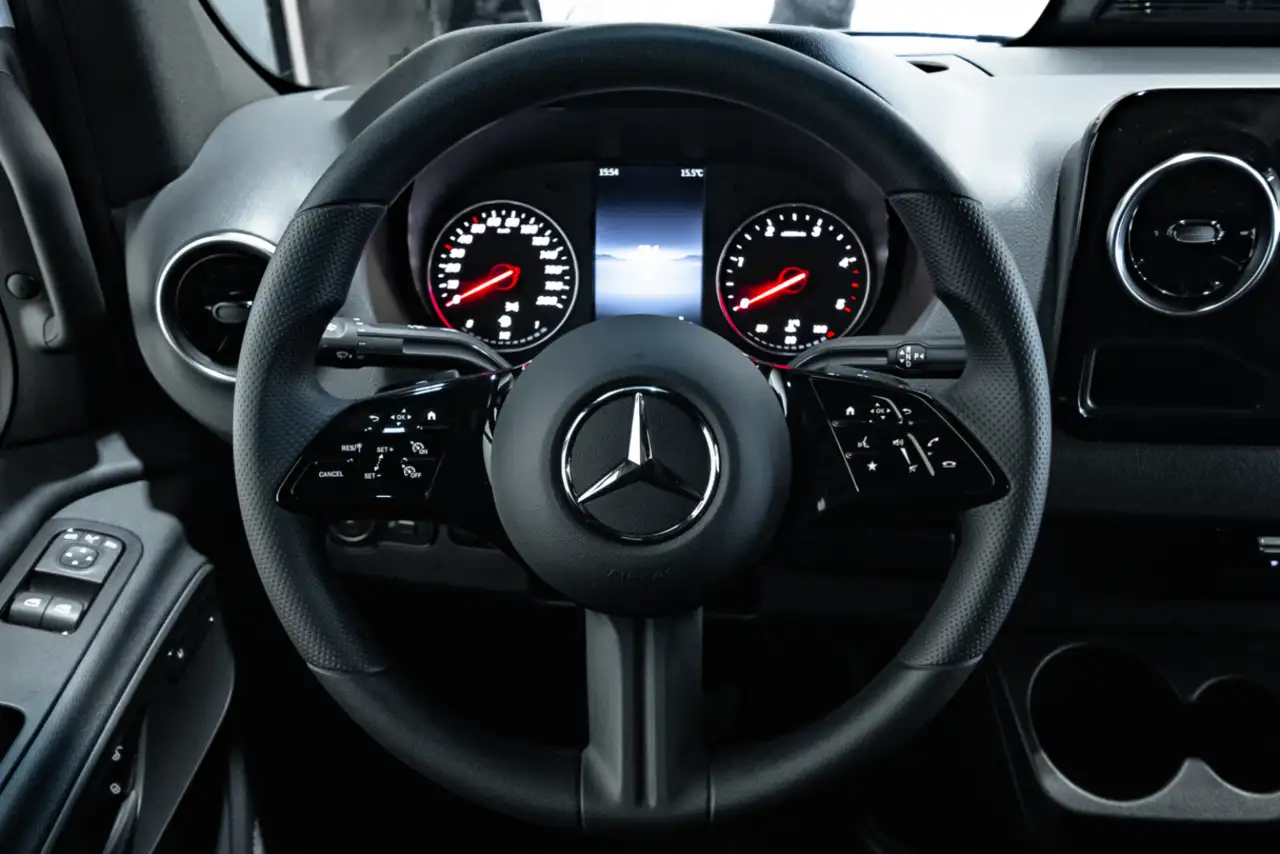 Mercedes-Benz Sprinter снимка Mercedes-Benz Sprinter