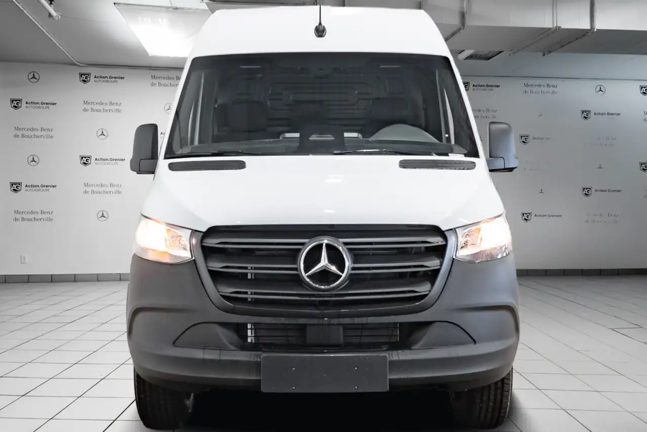 Mercedes-Benz Sprinter снимка Mercedes-Benz Sprinter