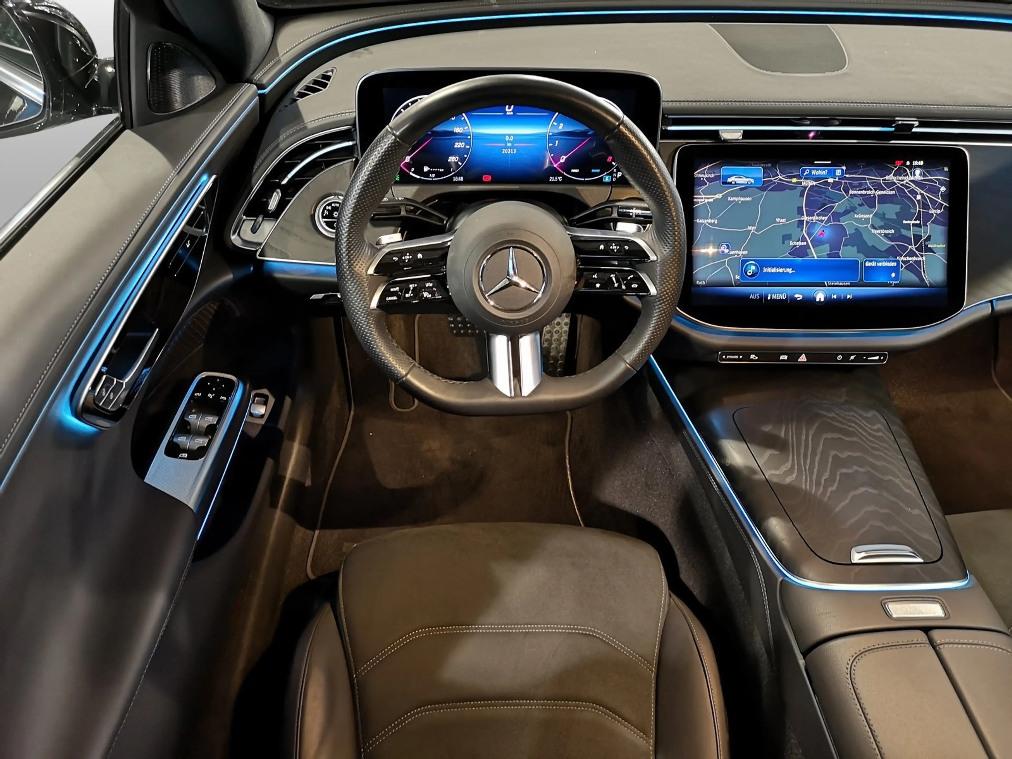 Mercedes-Benz E 200 AMG Line DISTRONIC+ANHÄNGERKUPPLUNG+WINTER — photo 15