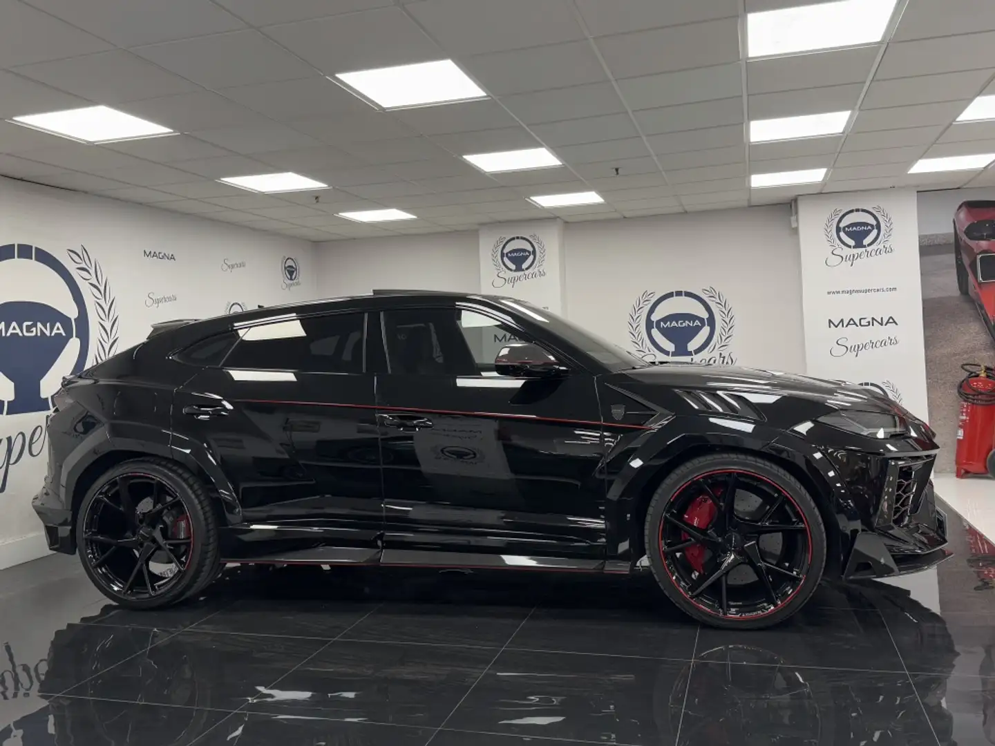Lamborghini Urus 4.0 V8 Aut. Nero - 2