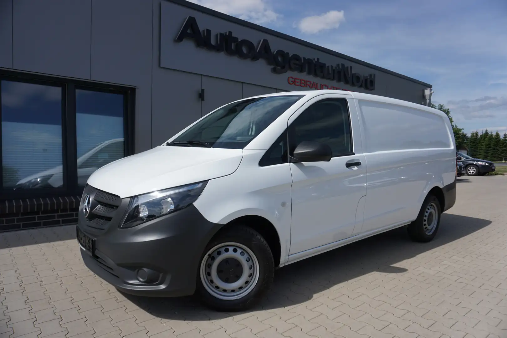 Mercedes-Benz Vito 114 2.0l CDI RWD LANG+KAMERA+TEMP.+KLIMA Blanc - 1