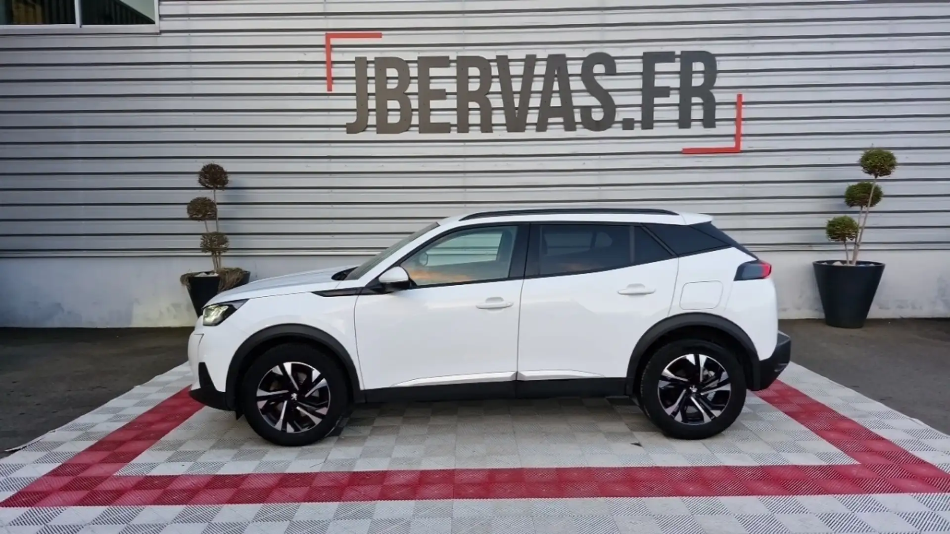 Peugeot 2008 BLUEHDI 130 SS EAT8 ALLURE Blanc - 1