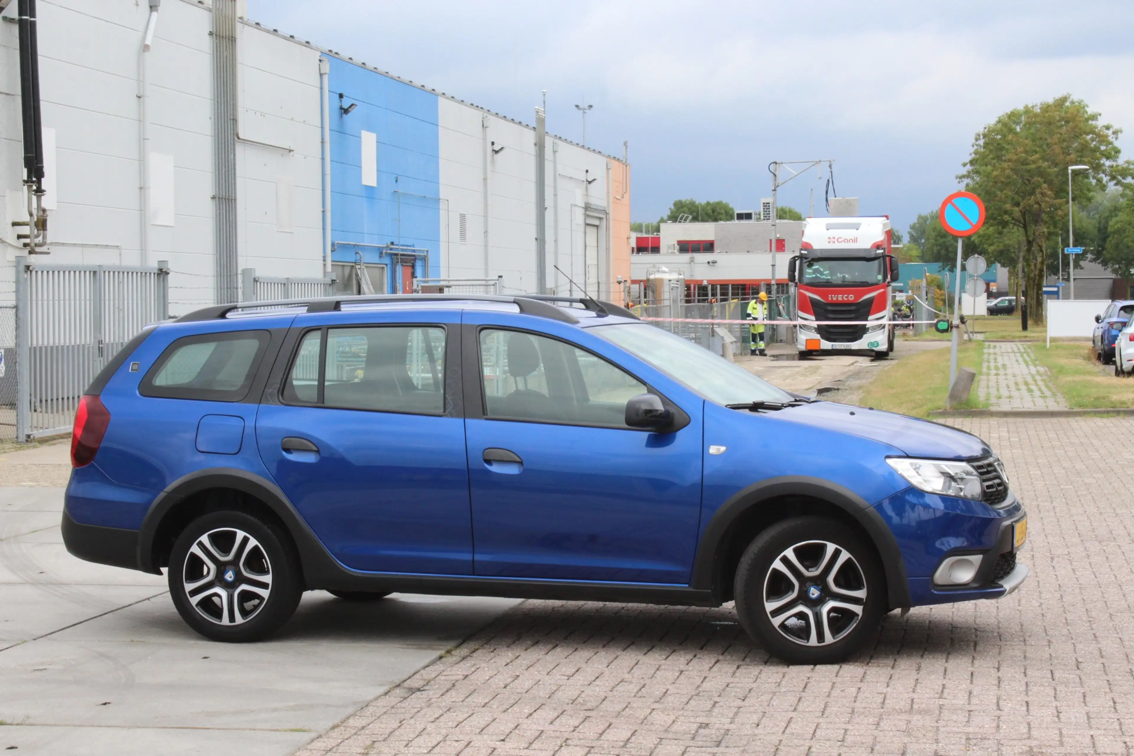 Dacia Logan MCV 1.0 TCe Bi-Fuel Stepway Serie Limitee 15th Ann — photo 27