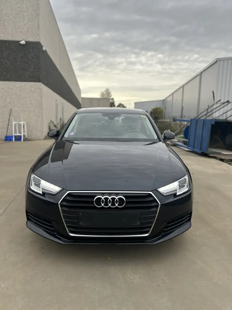 Audi A4 2.0 TFSI ultra automaat - 1