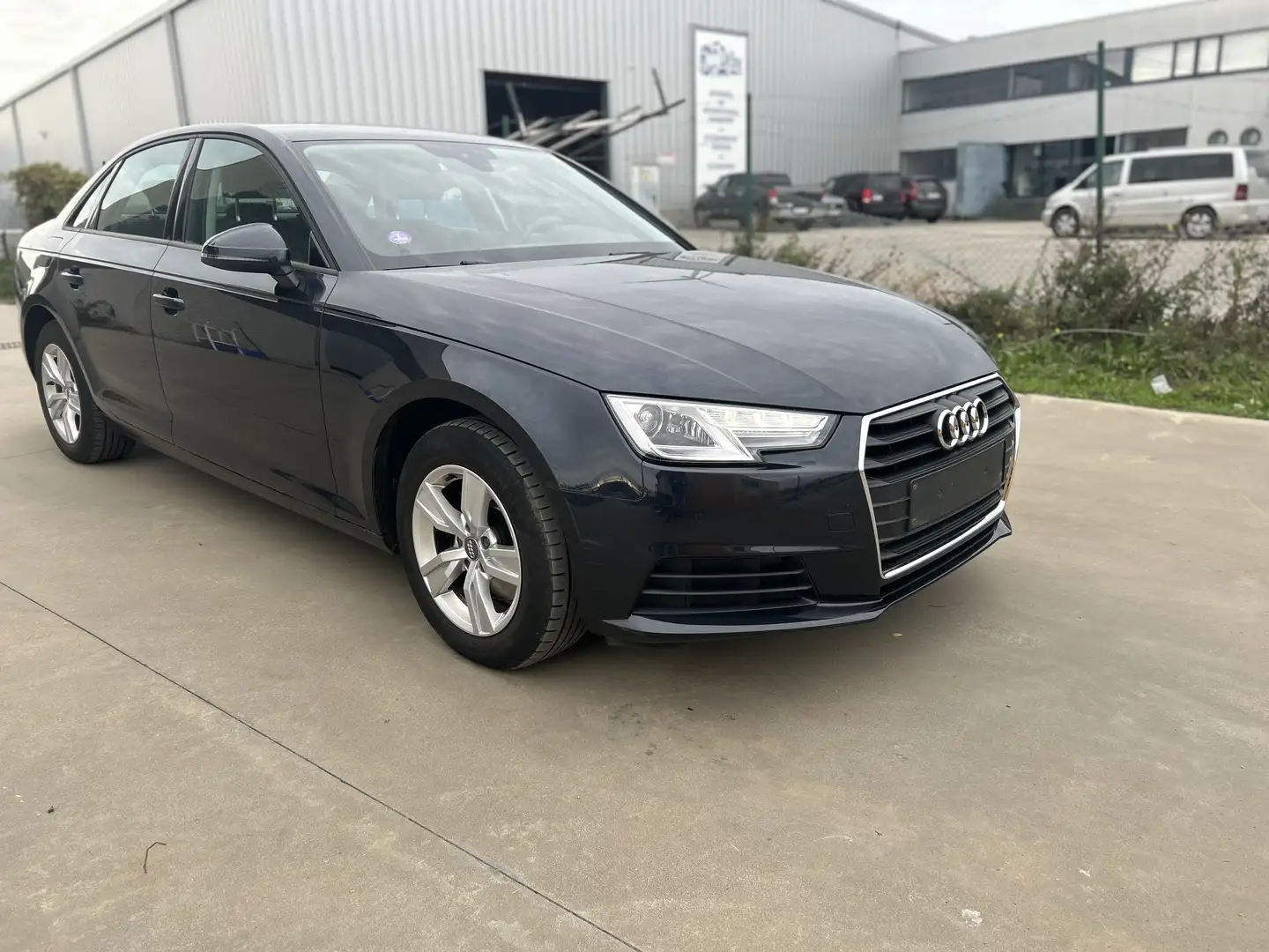 Audi A4 2.0 TFSI ultra automaat - 2