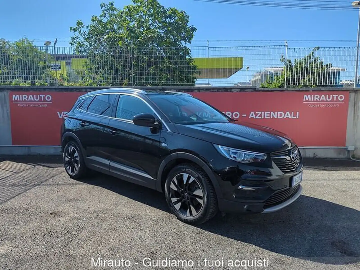 Opel Grandland 1ª serie Grandland X 1.5 diesel Ecotec Start&Stop Zwart - 1