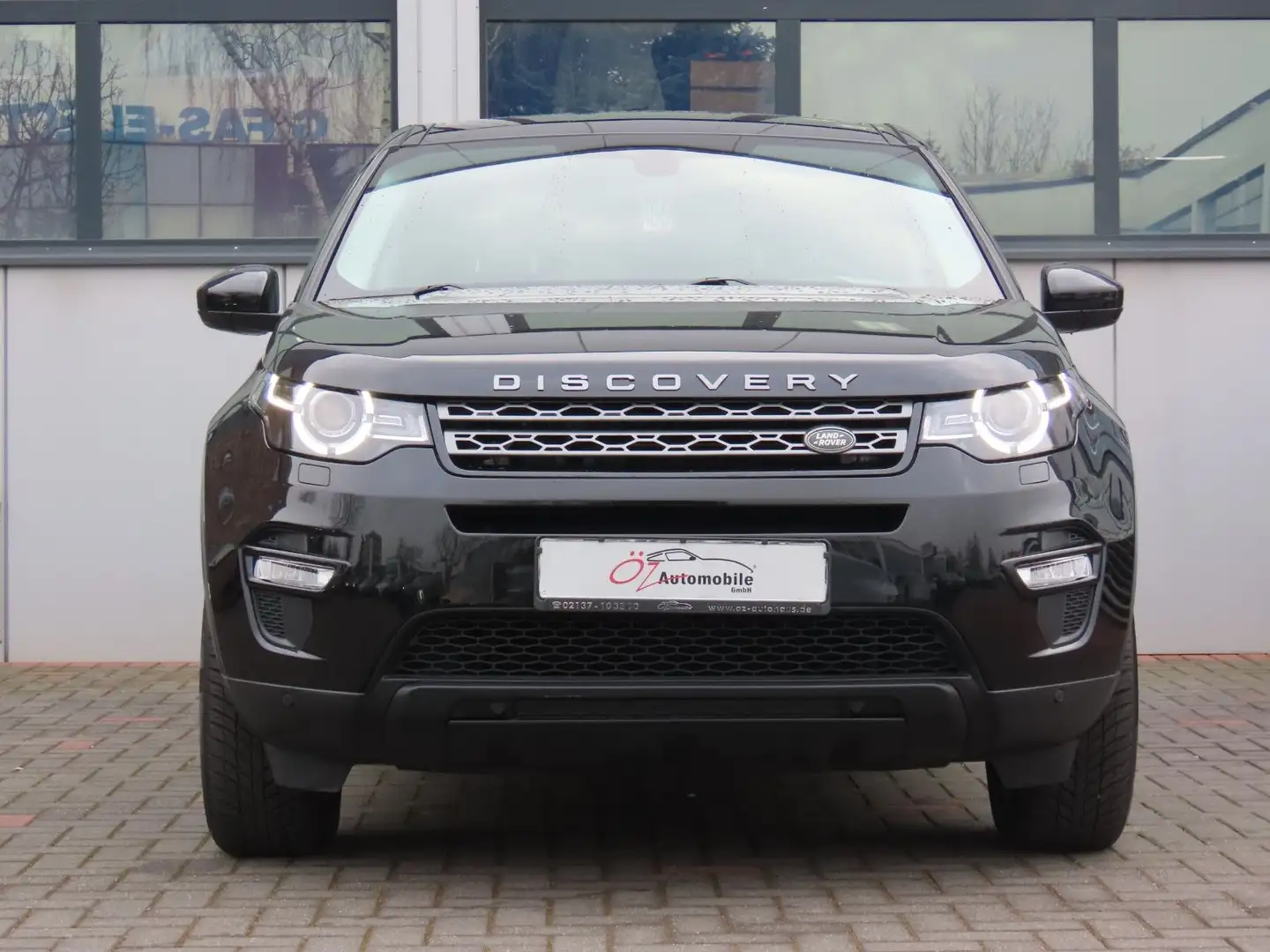 Land Rover Discovery Sport Schwarz - 2