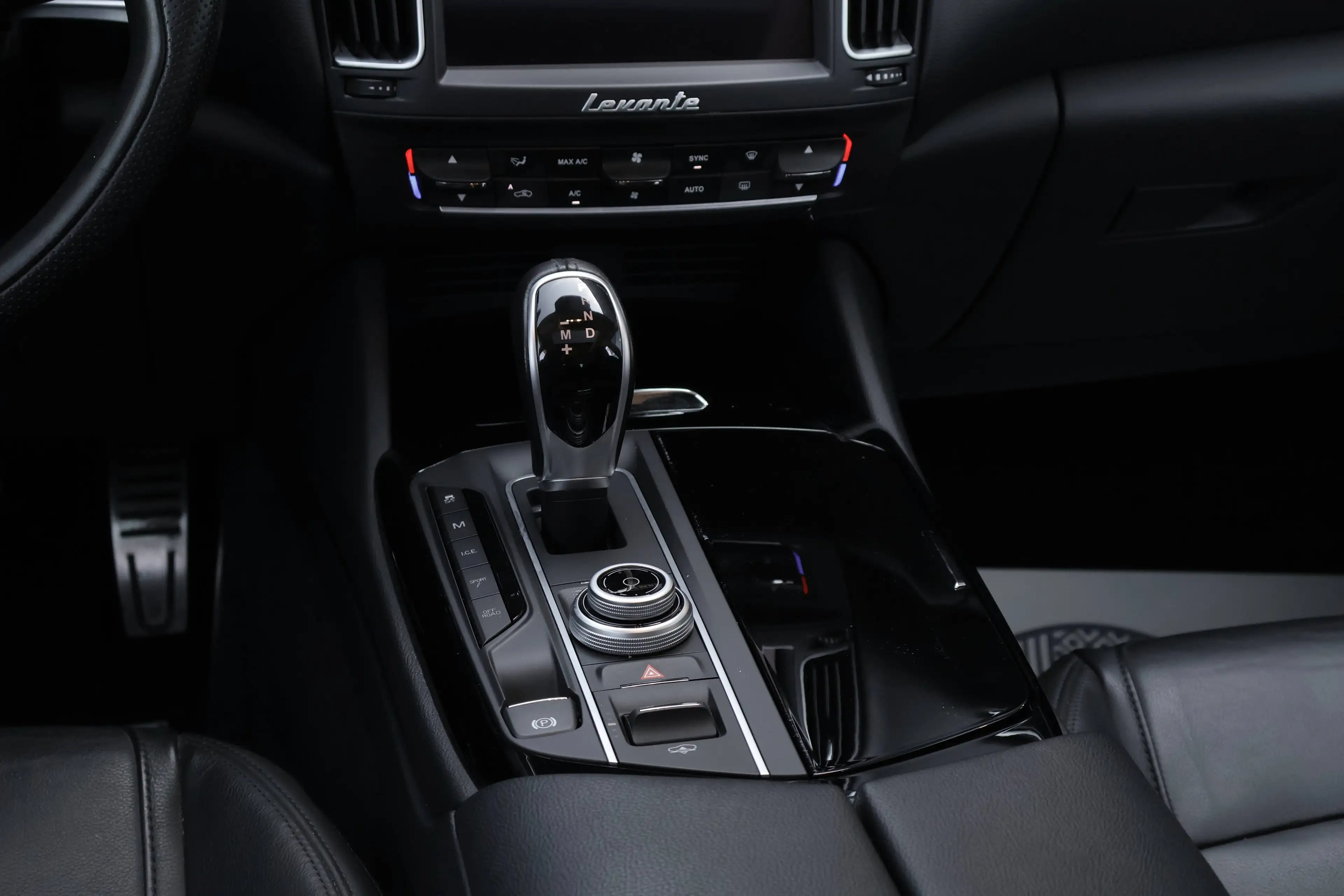 Maserati Levante Levante 3.0 V6 Turbo Pano CruiseC Trekhaak Garantie* — photo 13