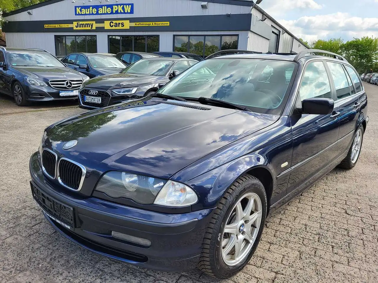 BMW 320