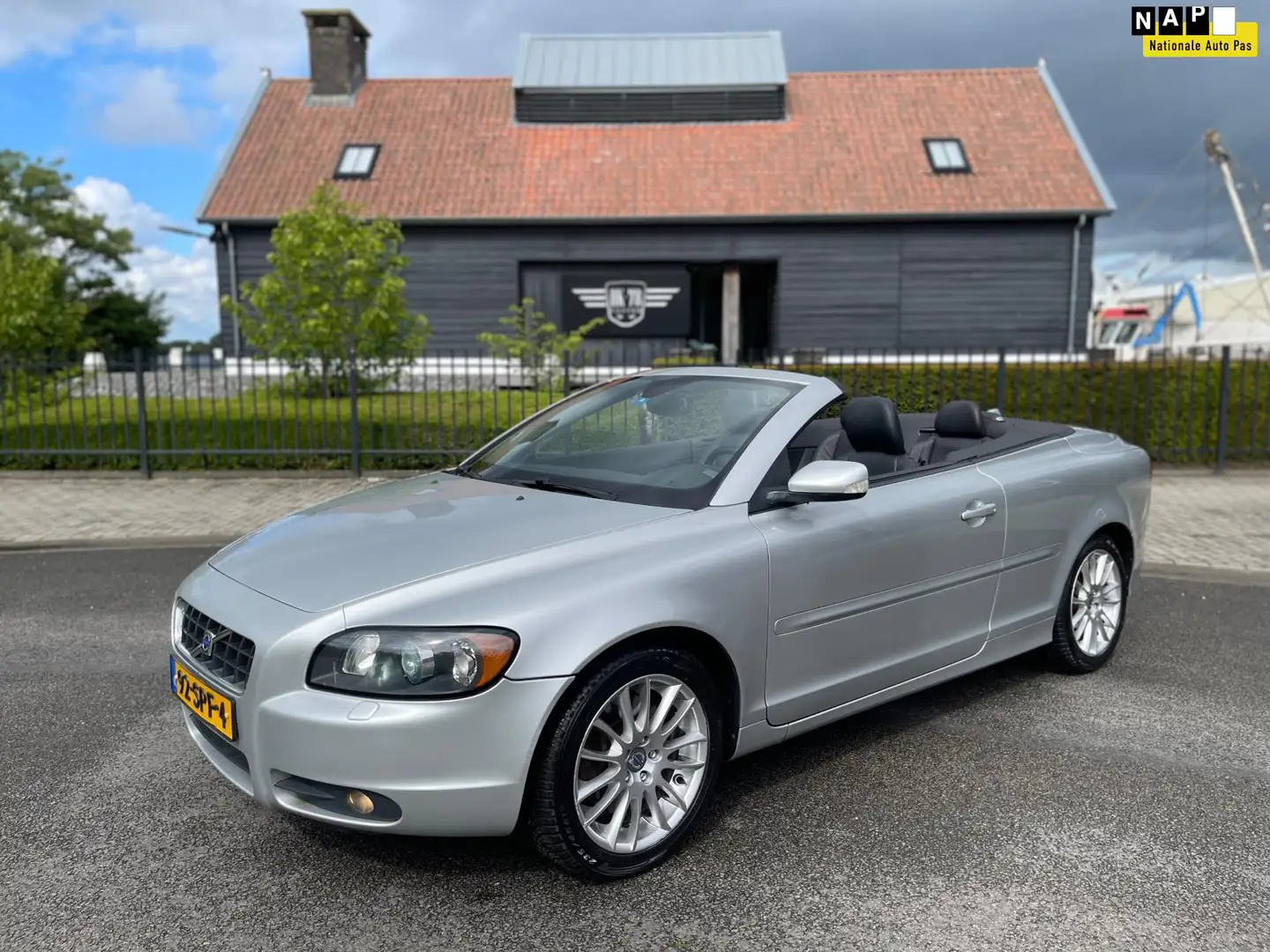 Volvo C70 Convertible 2.5 T5 220PK Kinetic Automaat Leer Nav Szürke - 1