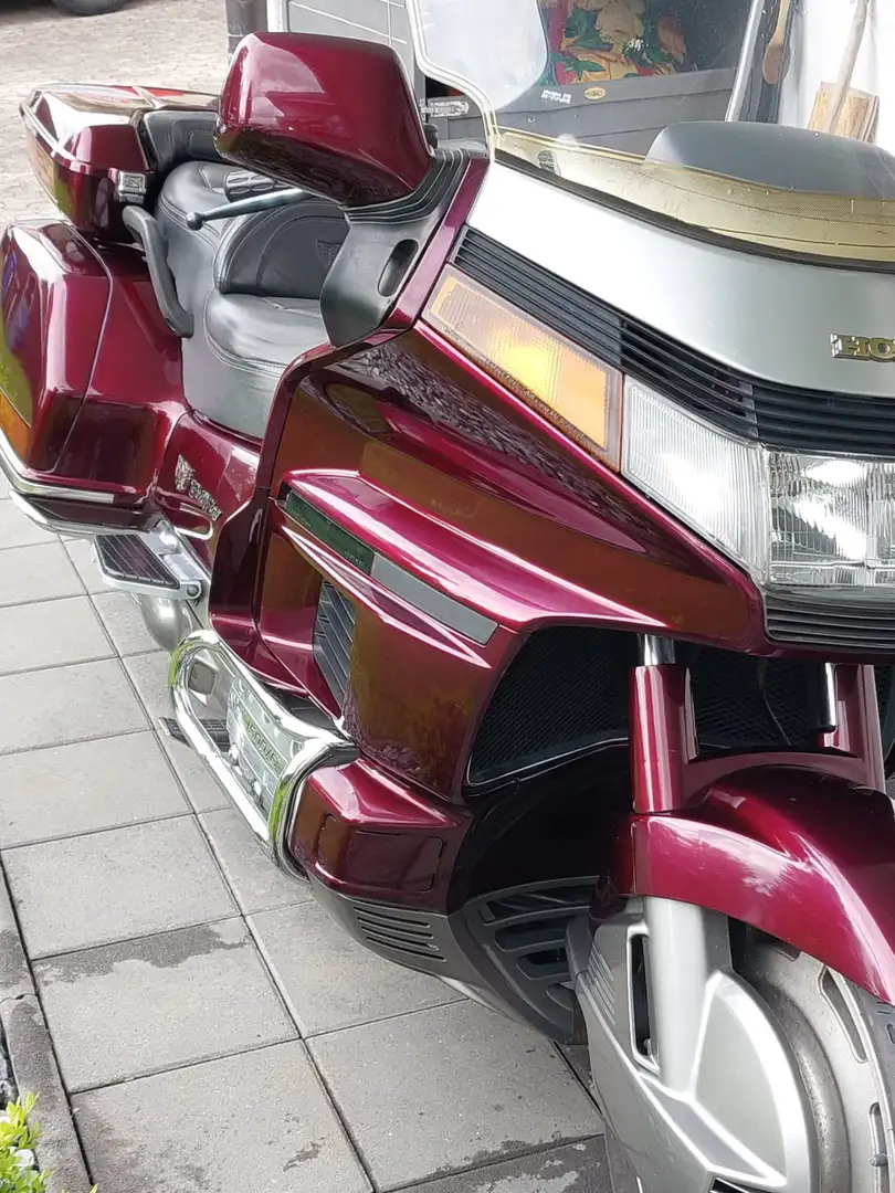Honda GL 1500 Rouge - 1