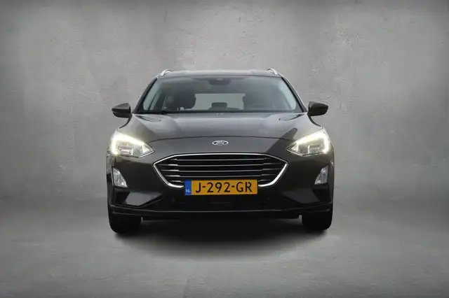 Ford Focus view 8