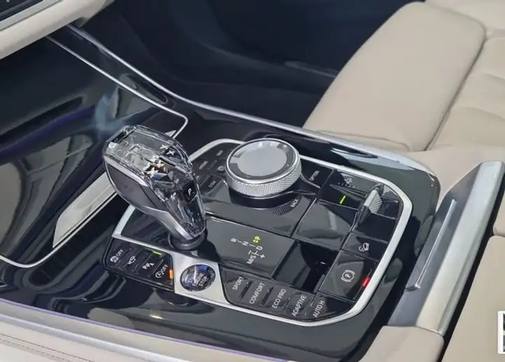 BMW X7 2022, foto 12
