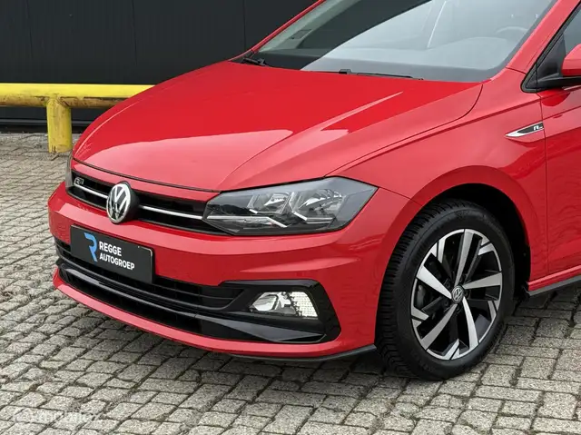 Volkswagen Polo view 6