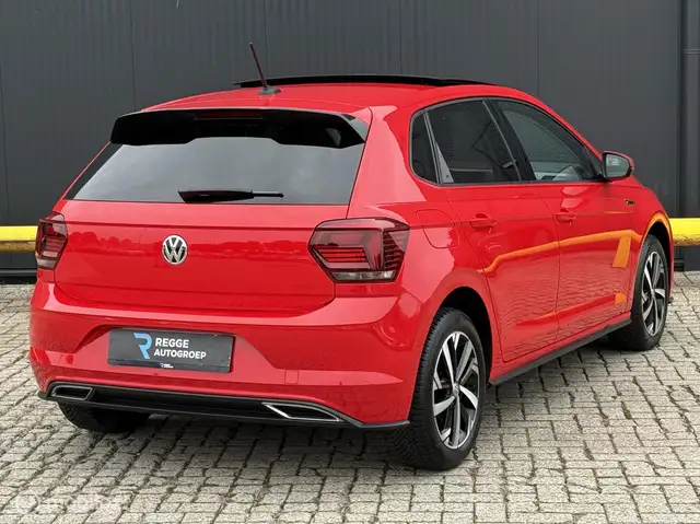 Volkswagen Polo view 3