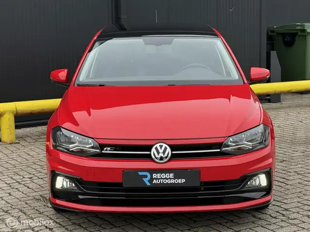 Volkswagen Polo view 5