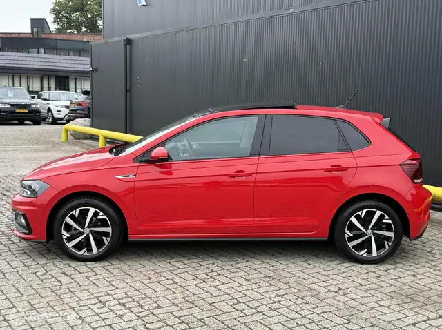 Volkswagen Polo view 8