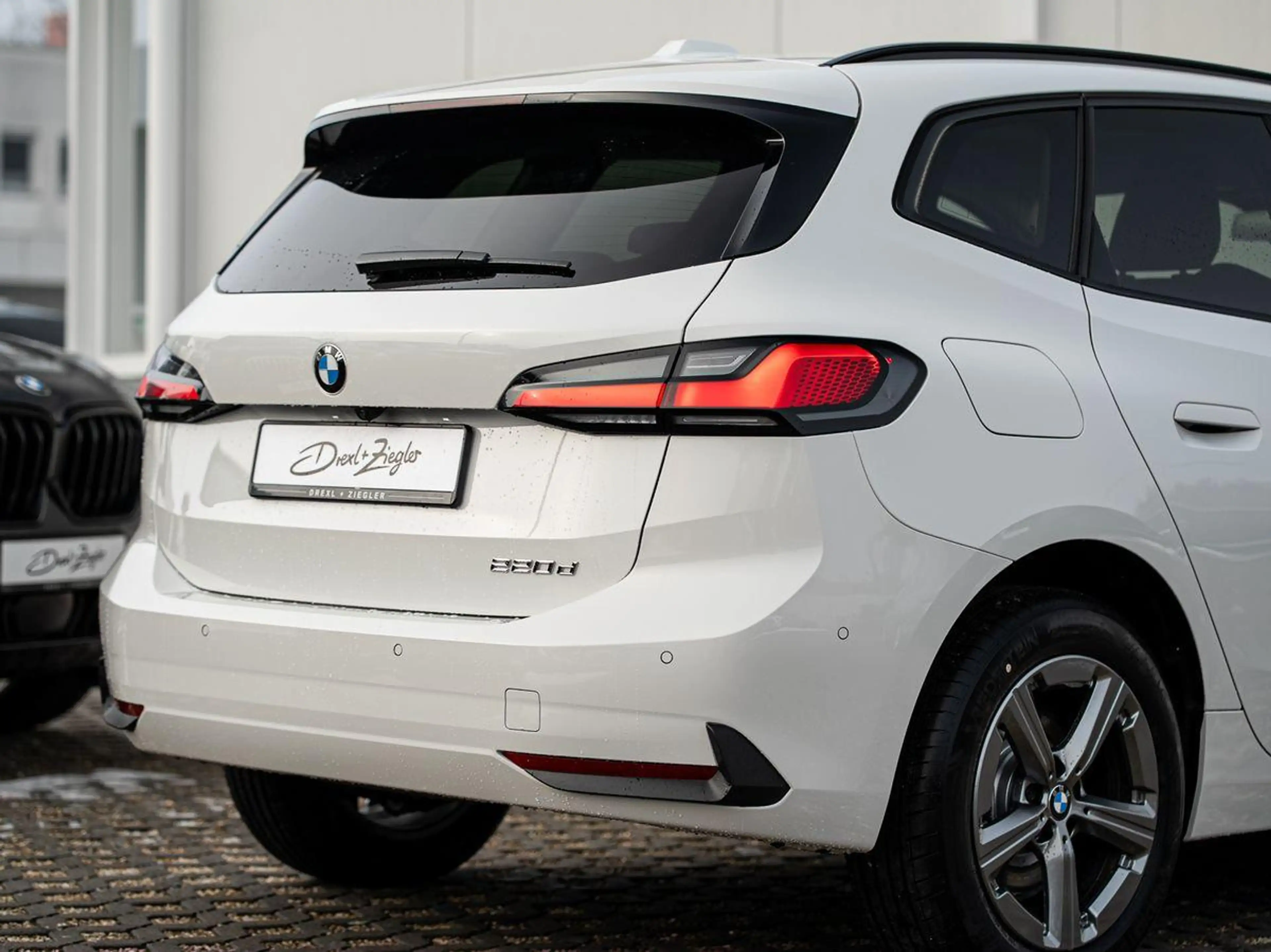 BMW 220 220d Active Tourer AHK 17" aLED PANO Sportsitze — photo 7