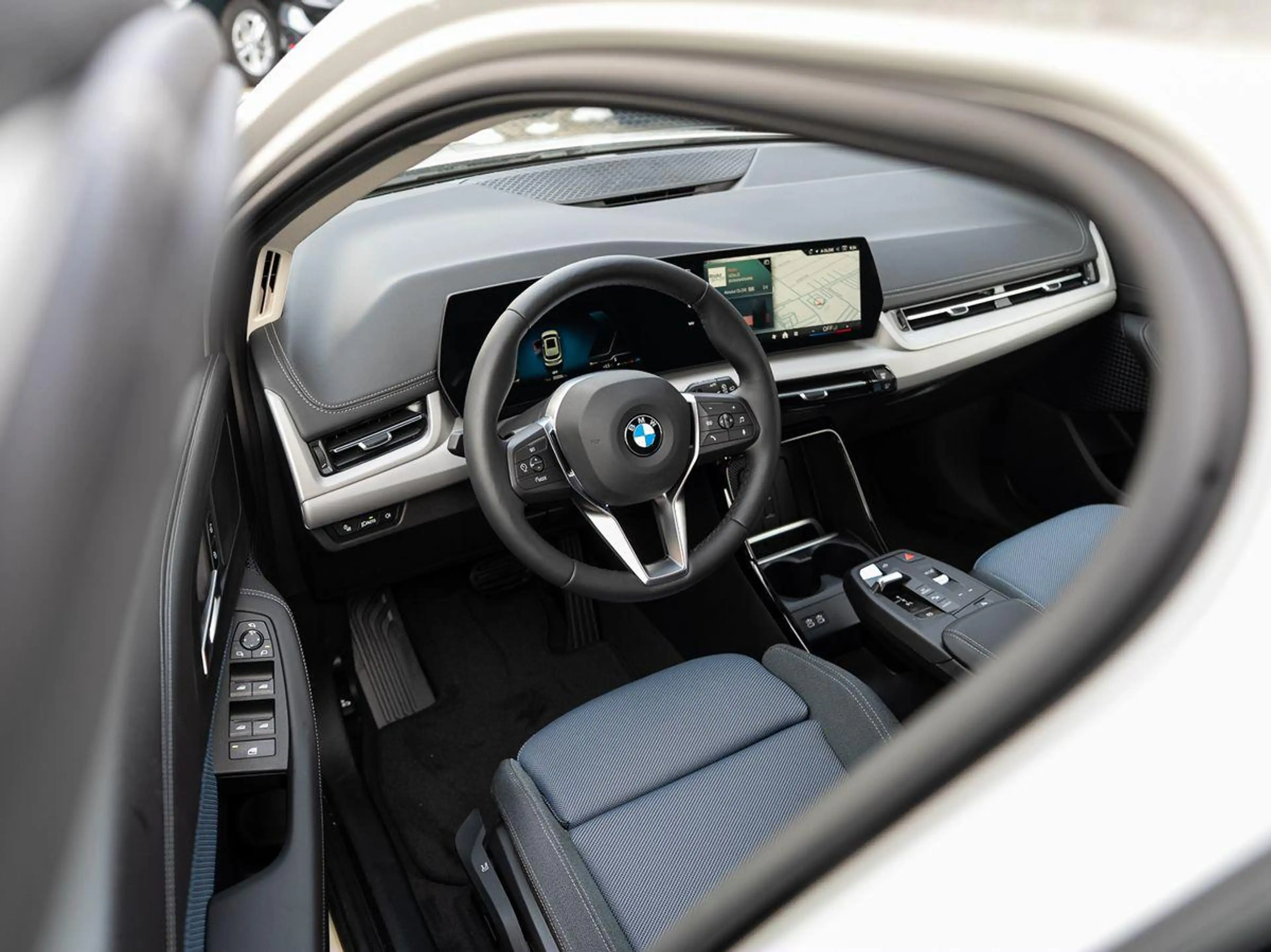 BMW 220 220d Active Tourer AHK 17" aLED PANO Sportsitze — photo 8