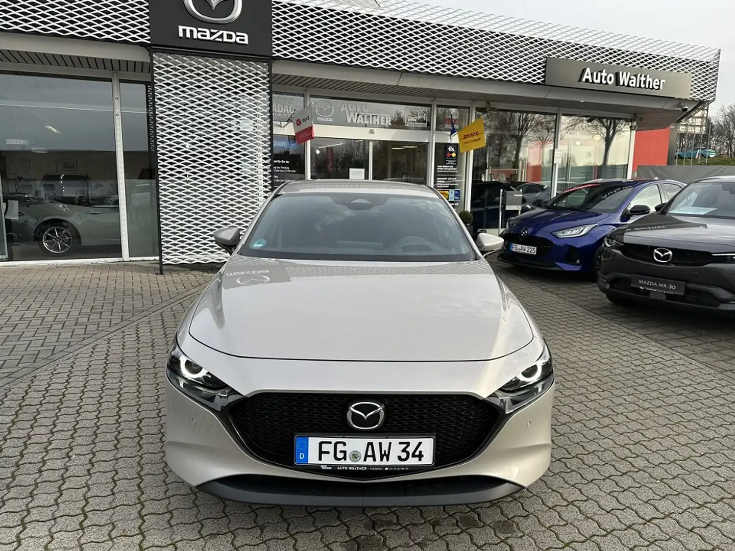 Mazda 3 2.0L e-SKYACTIV X 186ps 6AT FWD Exclusive-line DAS Beige - 2
