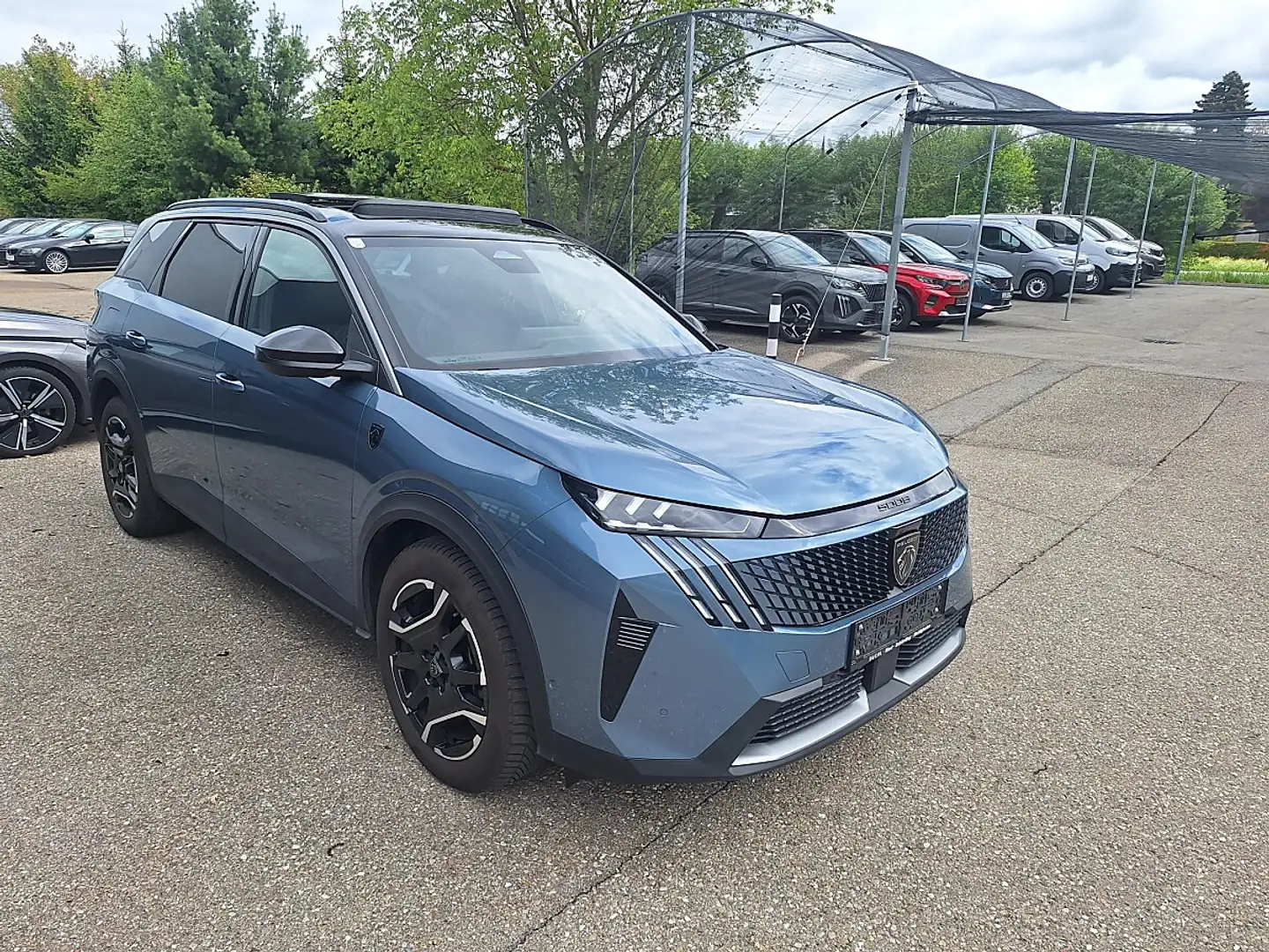 Peugeot 5008 PHEV 195 e-DCS7 Aut. GT Blau - 2