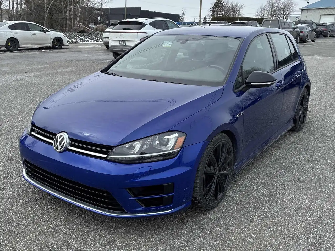 Volkswagen Golf R снимка Volkswagen Golf R
