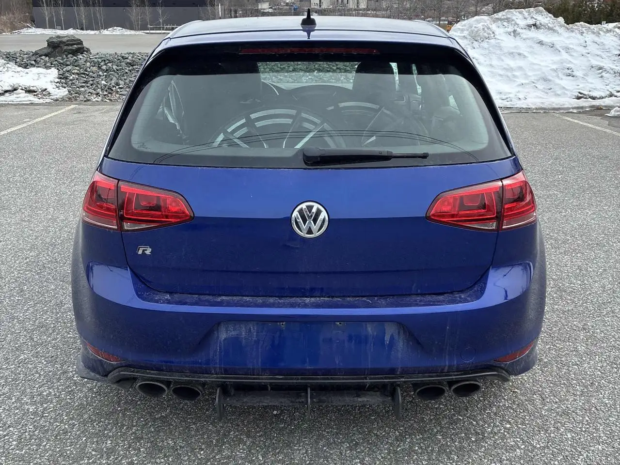 Volkswagen Golf R снимка Volkswagen Golf R