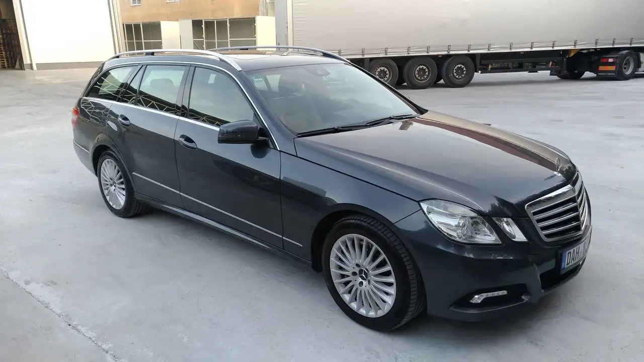 Mercedes-Benz E 500