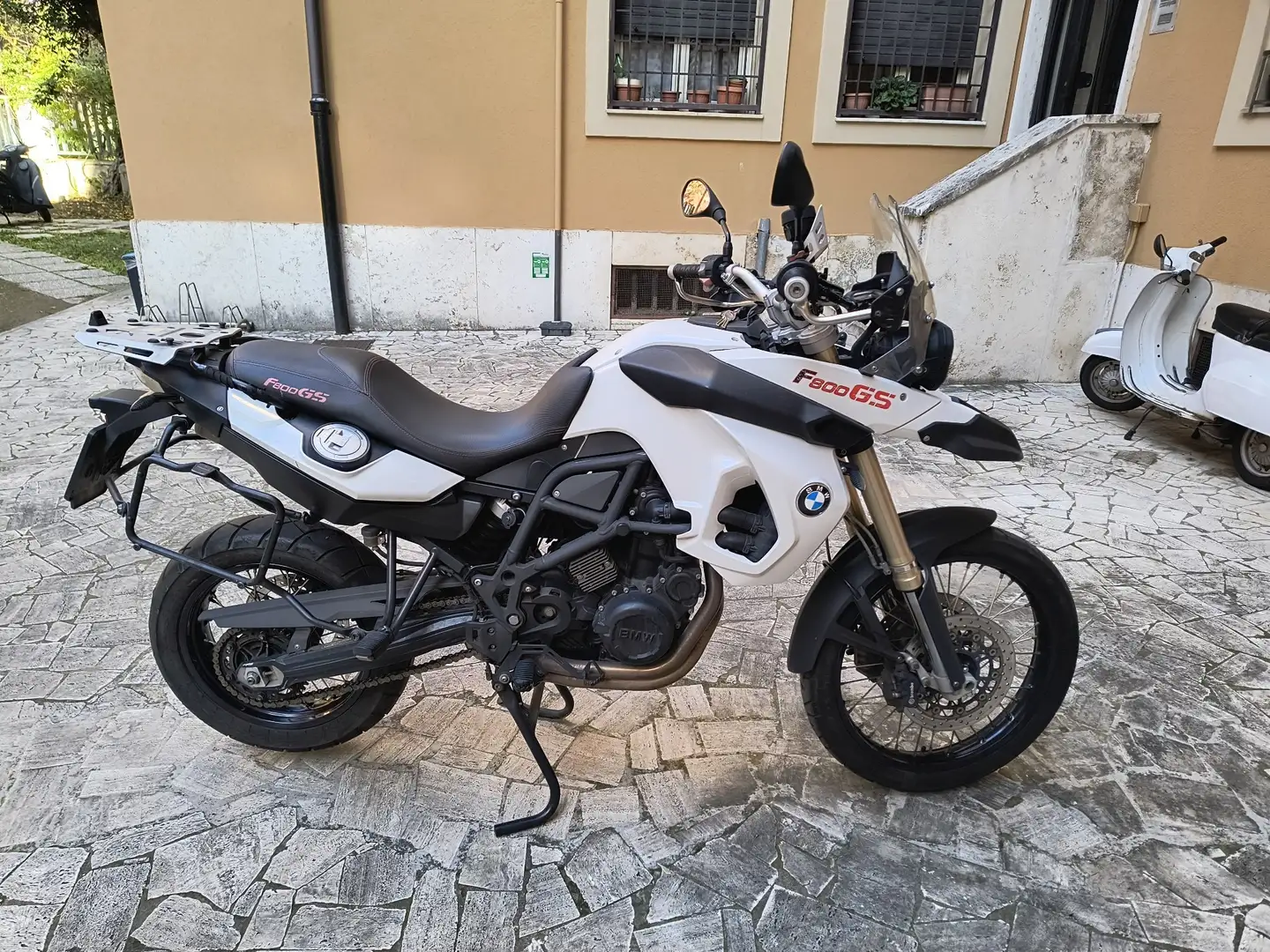 BMW F 800 GS Bílá - 1
