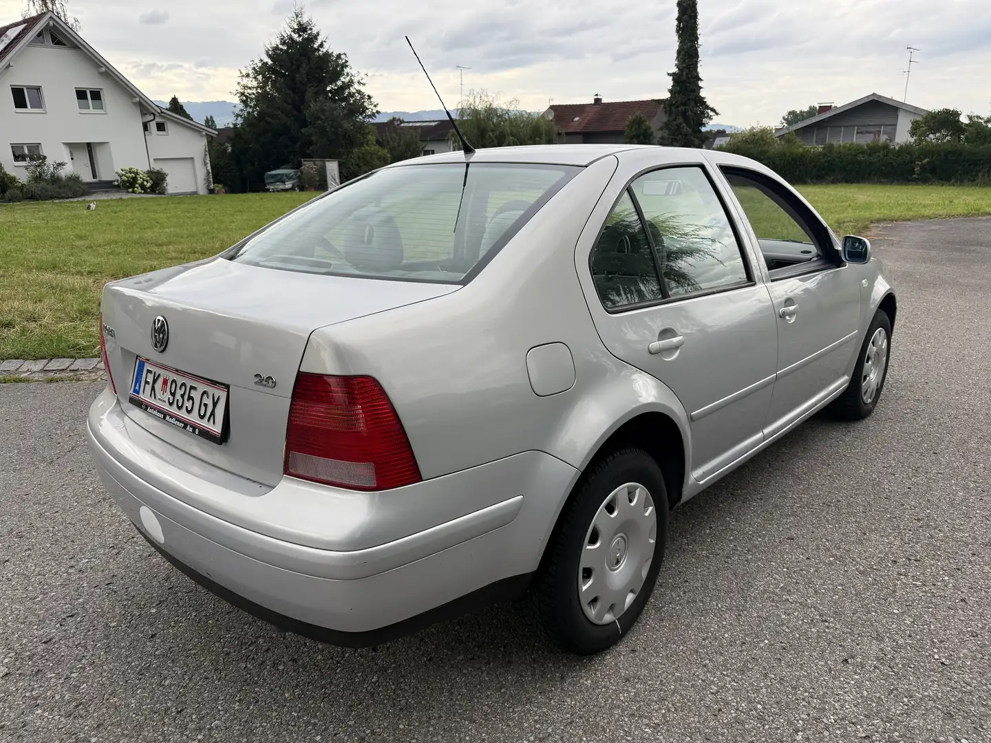 Volkswagen Bora 2,0 Comfortline Automatik Srebrny - 2