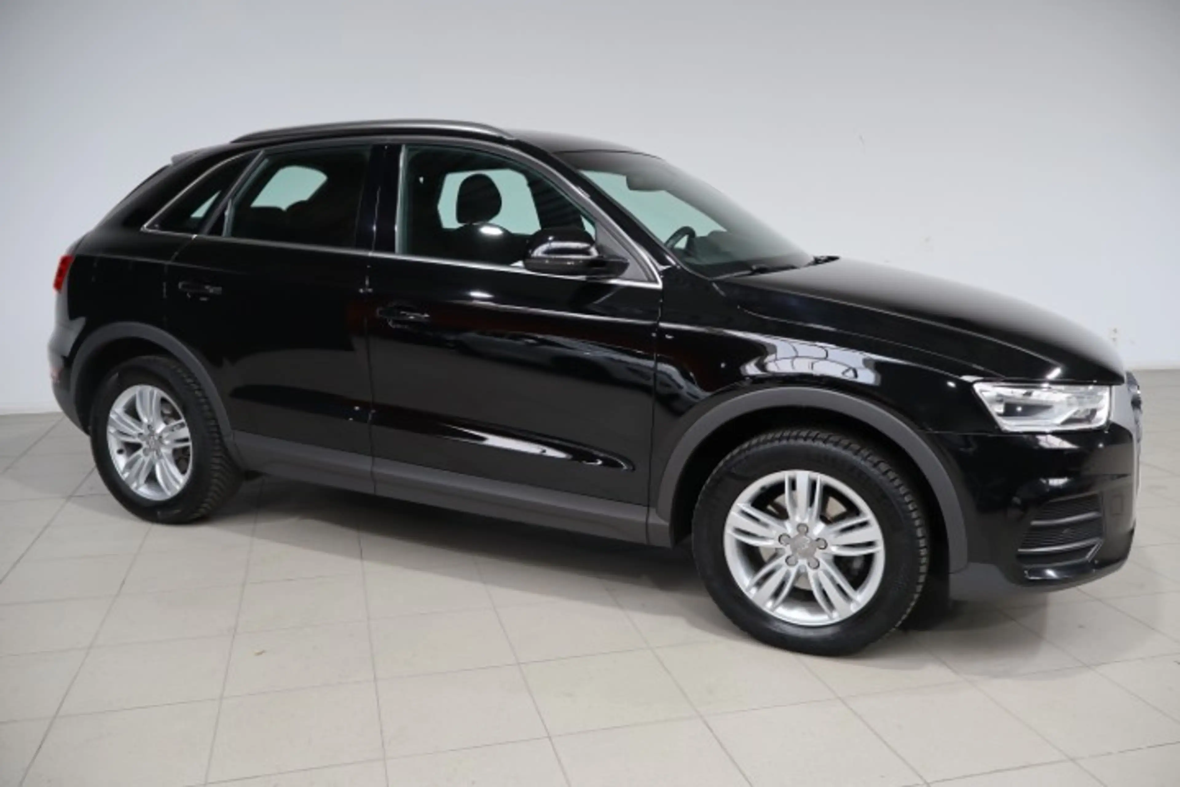 Audi Q3 Q3 2.0 TDi Sport S tronic — photo 3