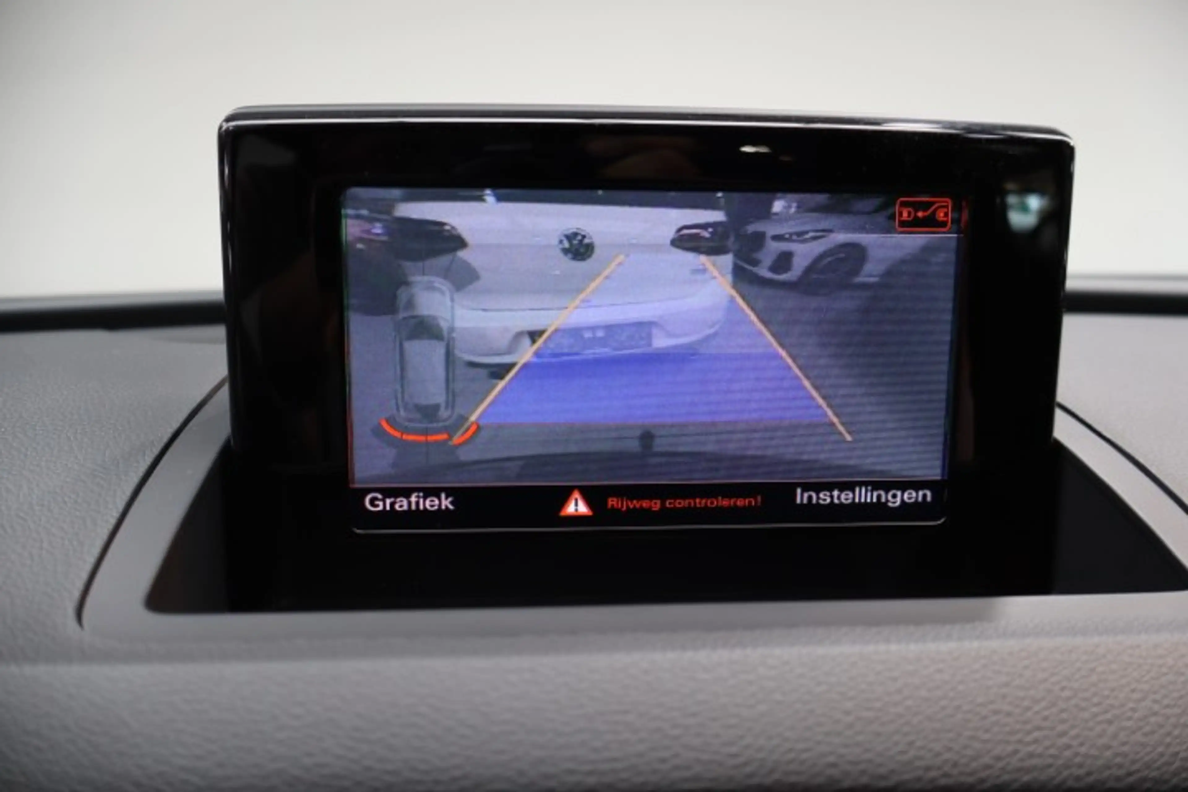 Audi Q3 Q3 2.0 TDi Sport S tronic — photo 15