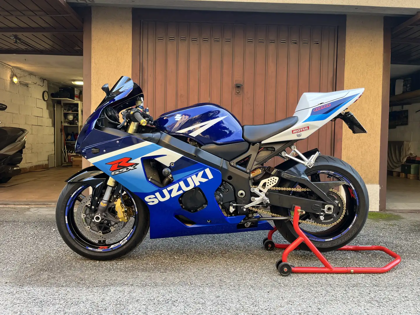 Suzuki GSX-R 600 - 1