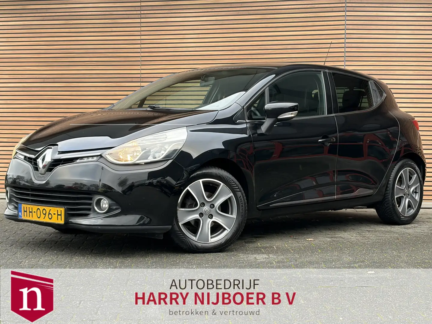 Renault Clio 0.9 TCe ECO Night&Day Airco / Navi / Cruise / Lm v Schwarz - 1