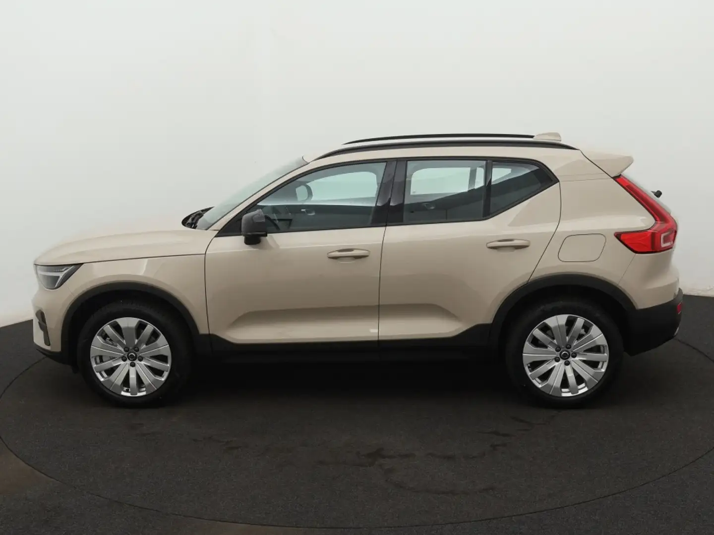 Volvo EX40 Single Core 70 kWh Zilver - 2